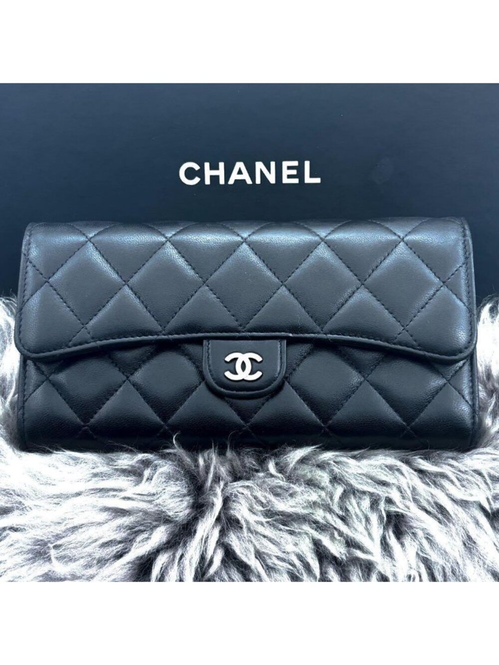 ★SOLD★ Chanel Wallet Quilted Classic Flap - Picture 4 of 15